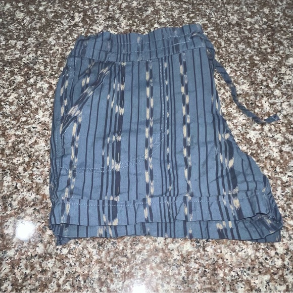 Prana Organic Cotton Shorts - Picture 6 of 10